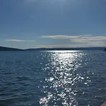 Petrovic * Kaštela