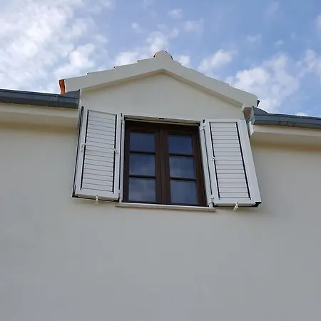 Apartment Petrovic Kastela